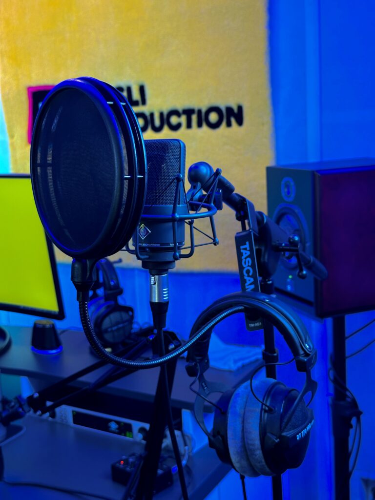 a5554e48daea2eb3eae3fc75a362ccd930e07653